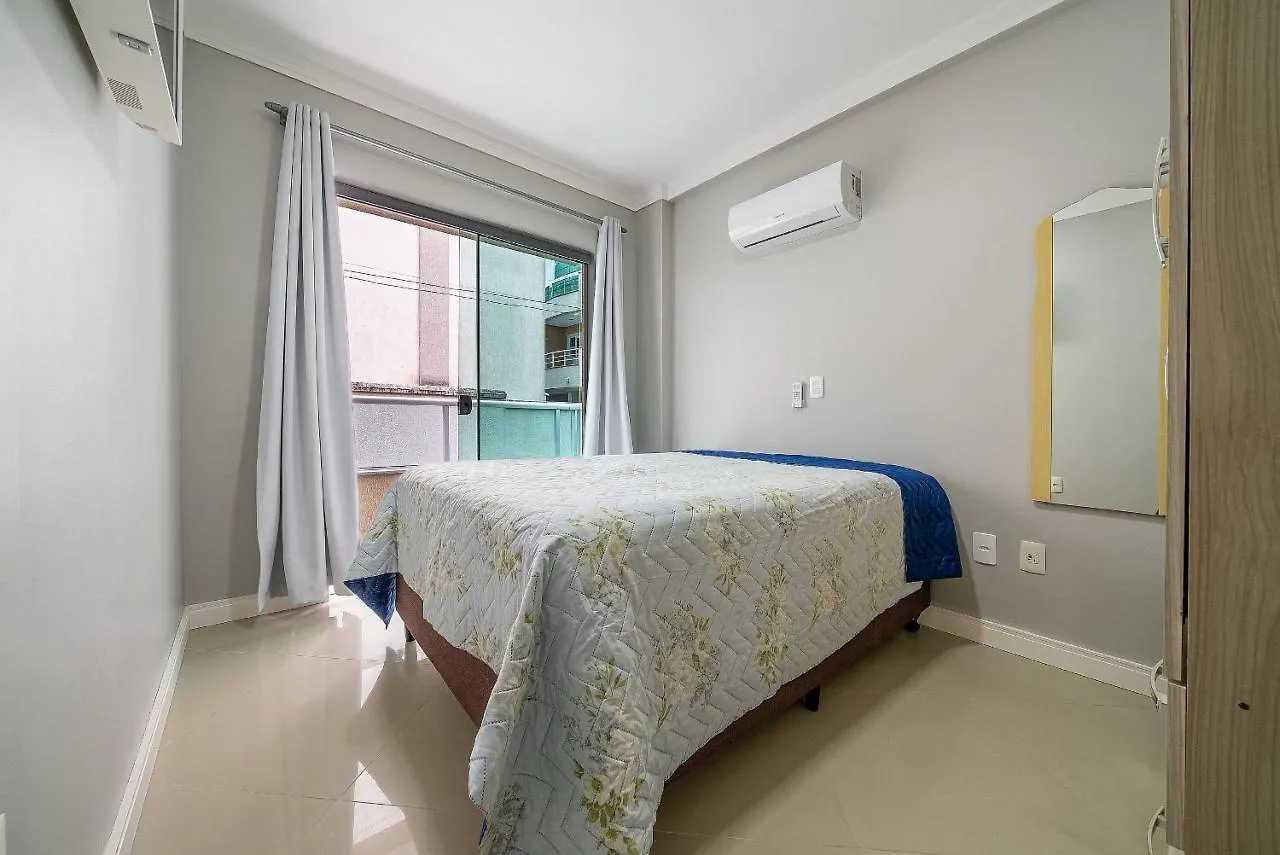 260 - Excelente Custo Beneficio A 100M Da Praia Bombinhas Apartment